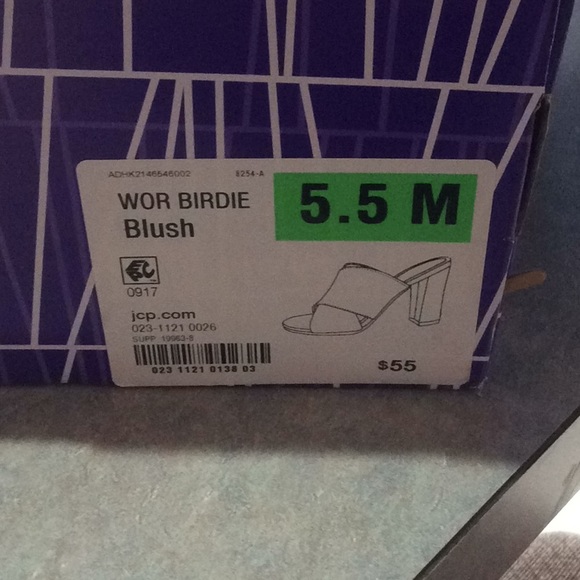 Blush opened toed heels - Picture 5 of 5